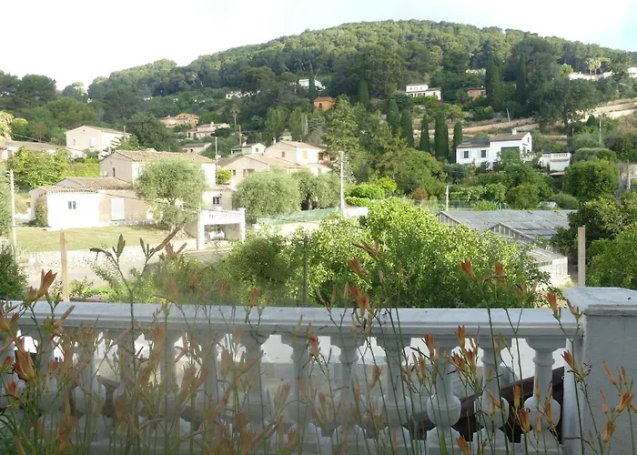 Bas De Prestations De Gamme Hébergement de vacances *
