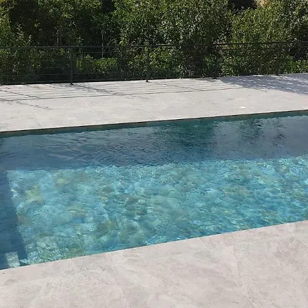 Bas De Prestations De Gamme 펜션